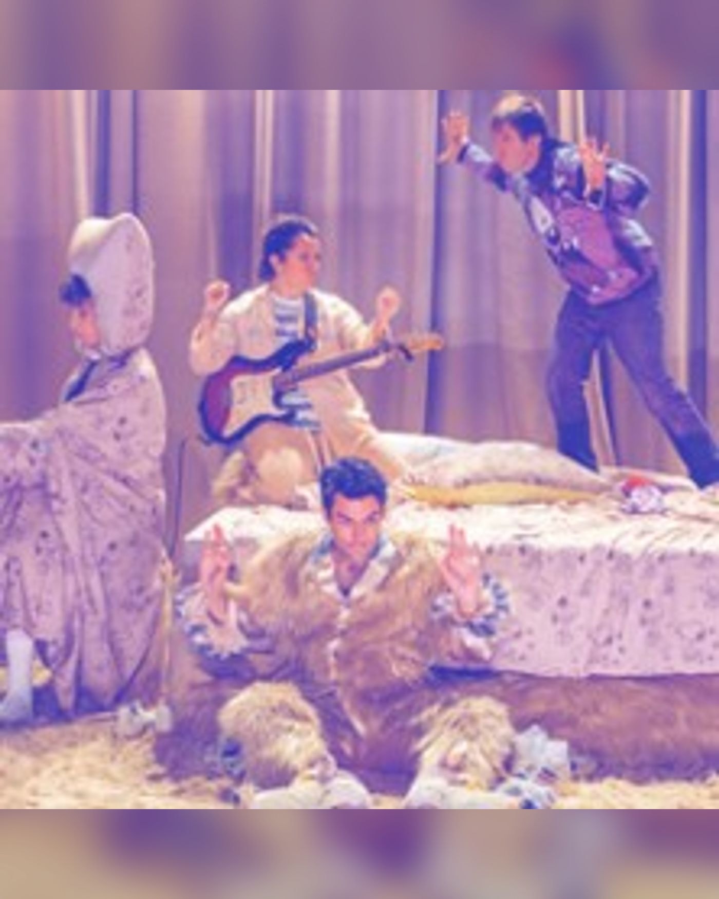 Poster for the show À Mots Doux, Théâtre de Saint-Quentin en Yvelines - Petite Salle