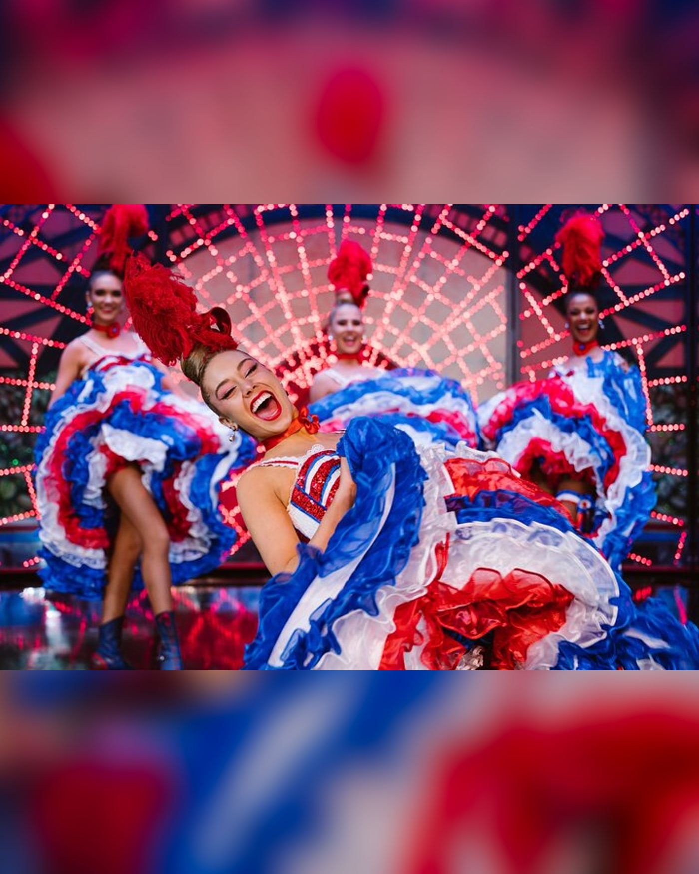 Affiche de Moulin Rouge : dîner et spectacle