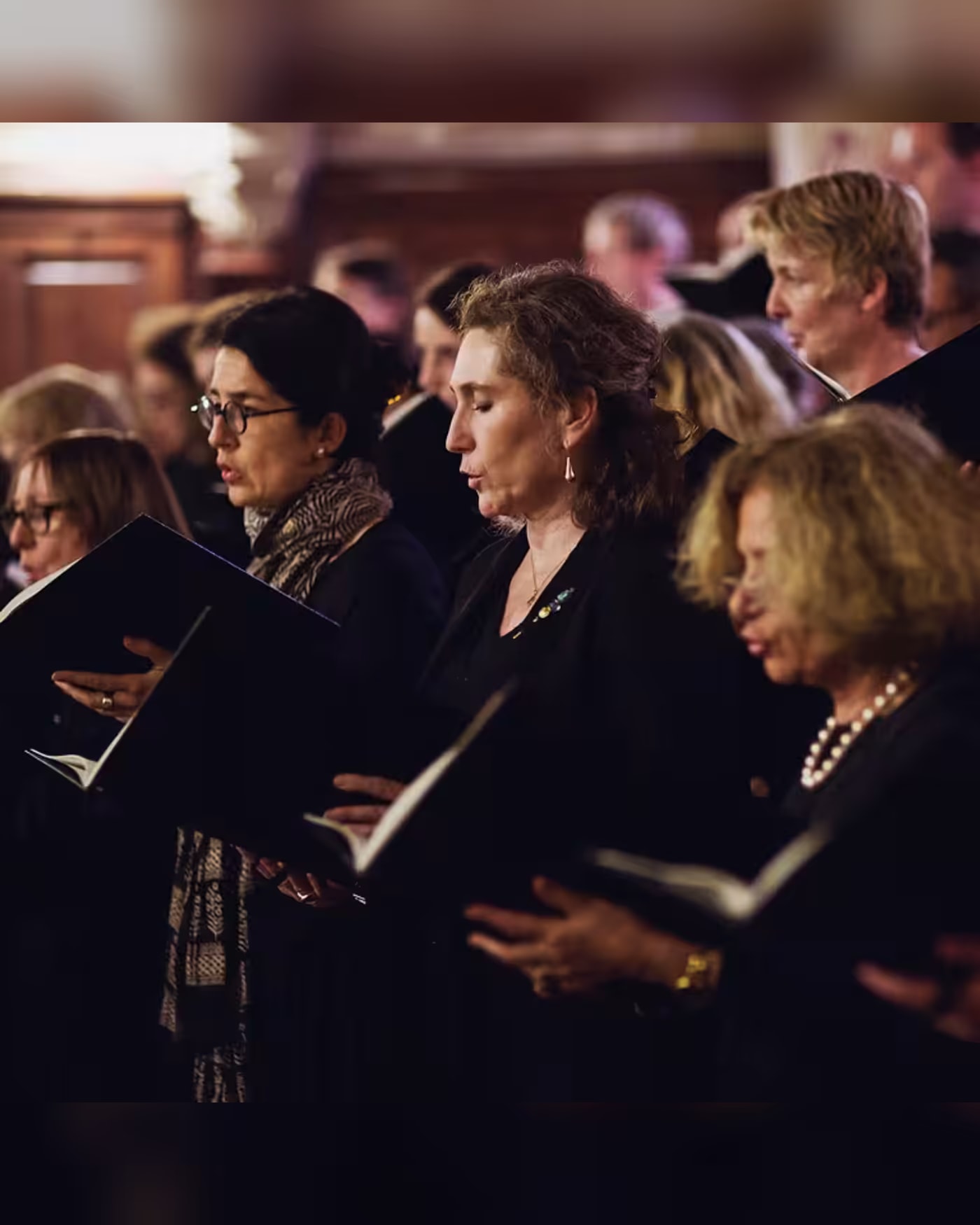 Affiche de Orchestre Hélios : Grand concert de chants traditionnels de Noël