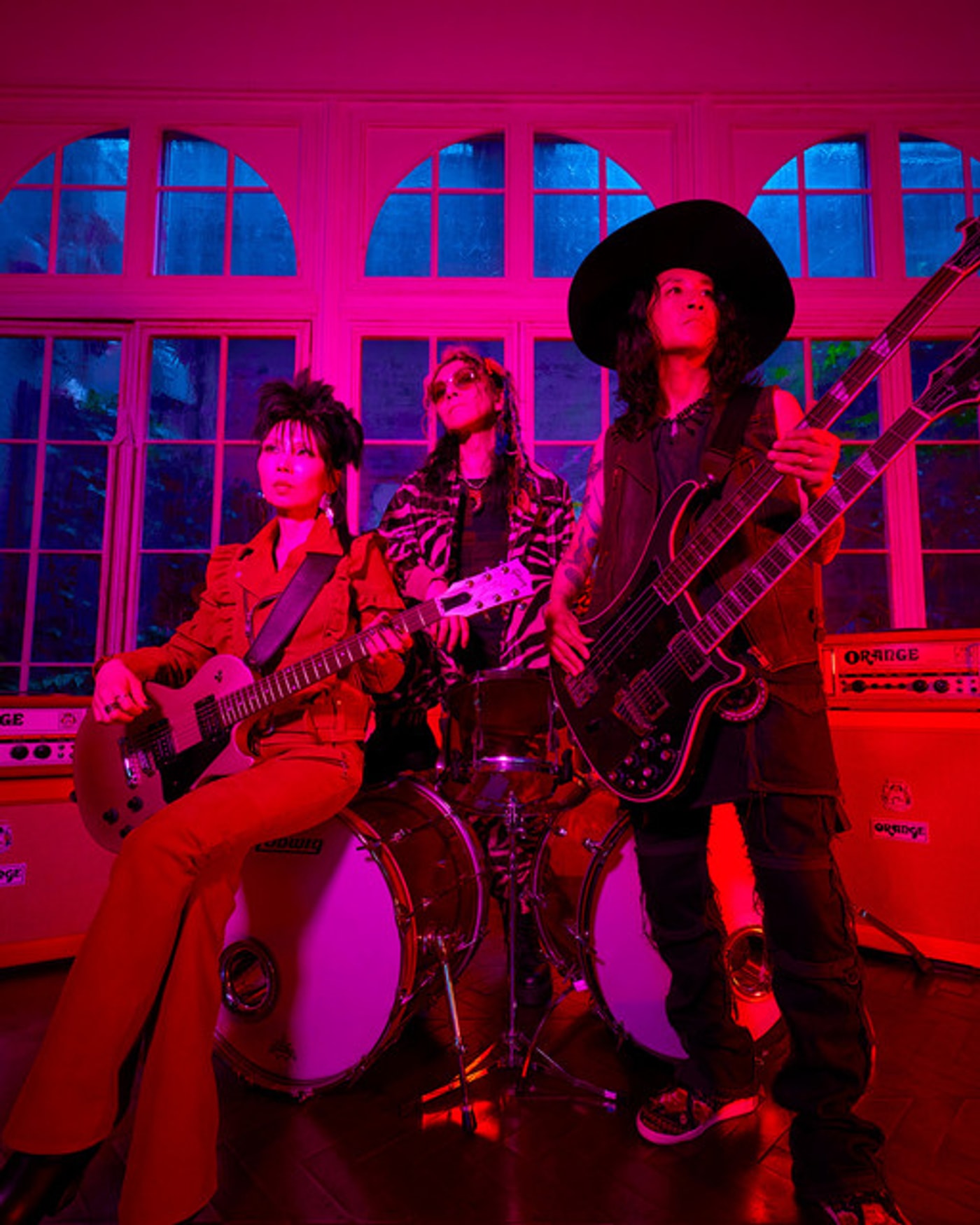Toyz: Boris, Samantha Togni, Nymed
