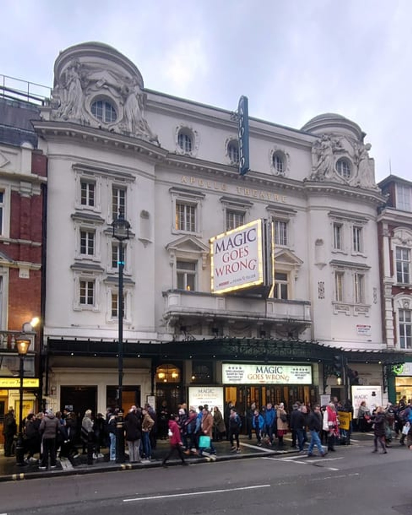 Affiche du spectacle Gabriel Gebka, Apollo Theatre