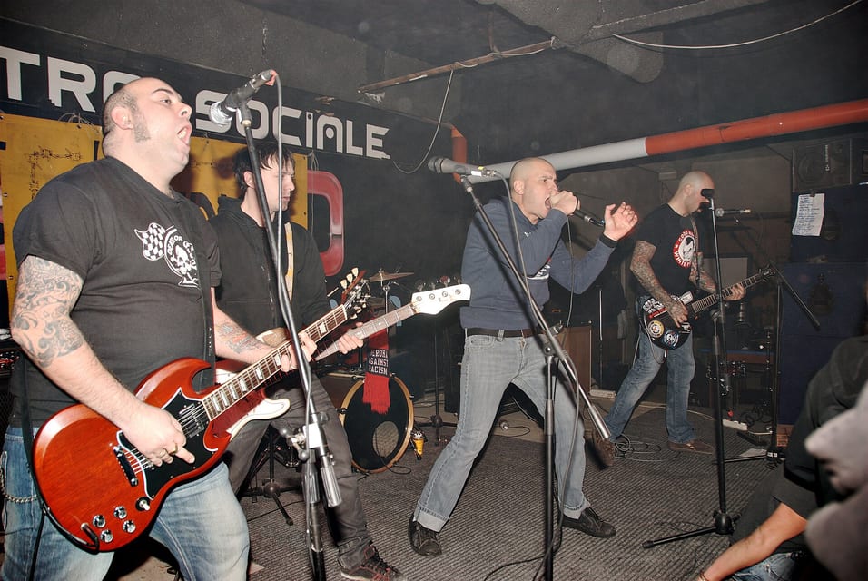 Los Fastidios