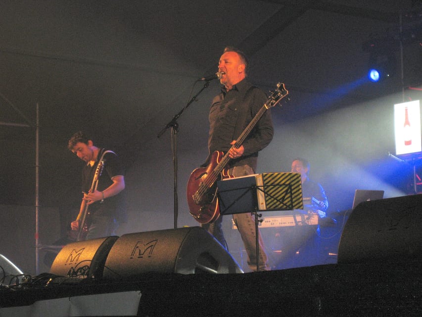 Peter Hook And The Light