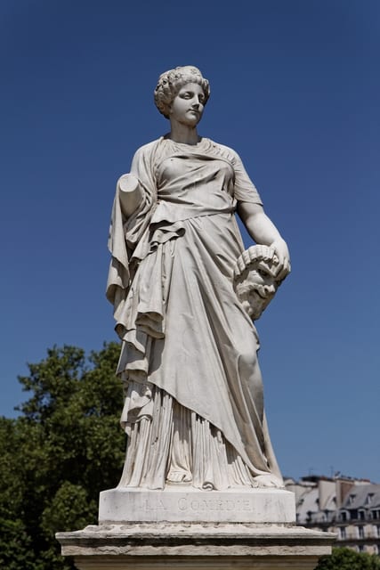Comedie Saint — Michel