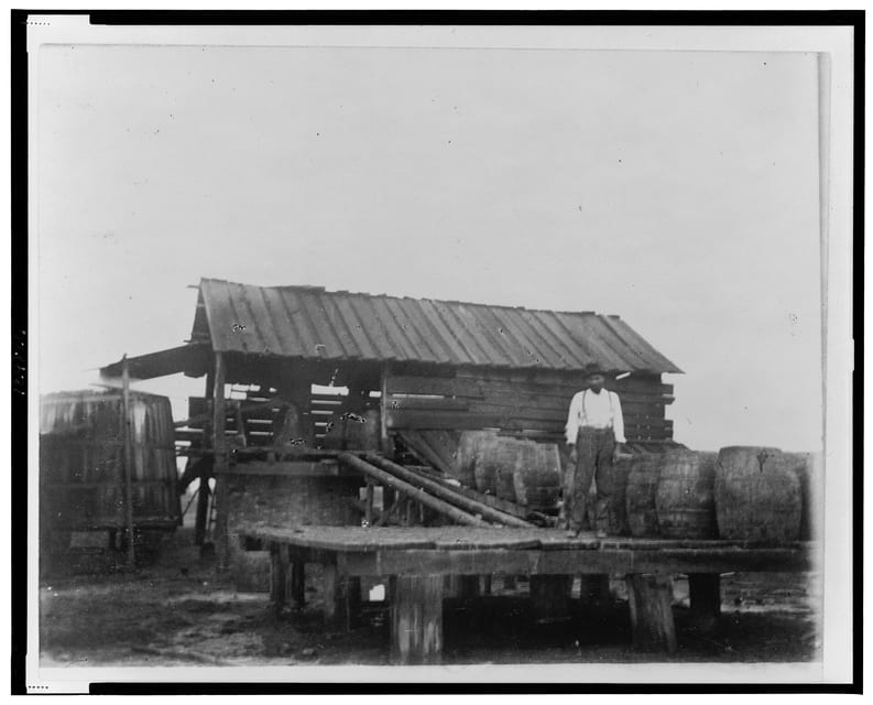 DOCK B