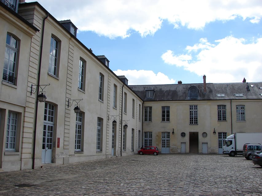 Hôtel des Menus-Plaisirs ( Versailles)