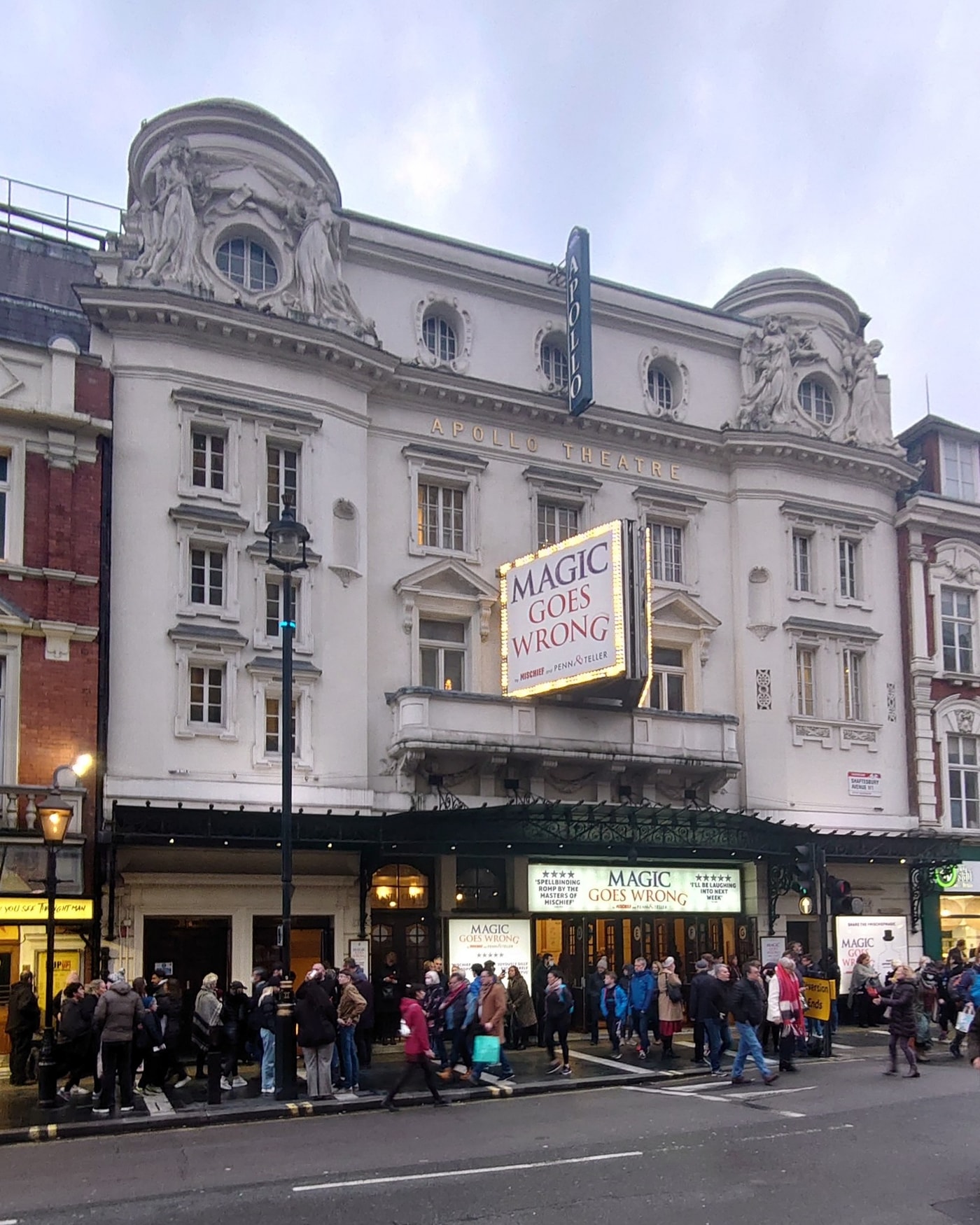 Affiche de l’Aufführung Gabriel Gebka, Apollo Theatre