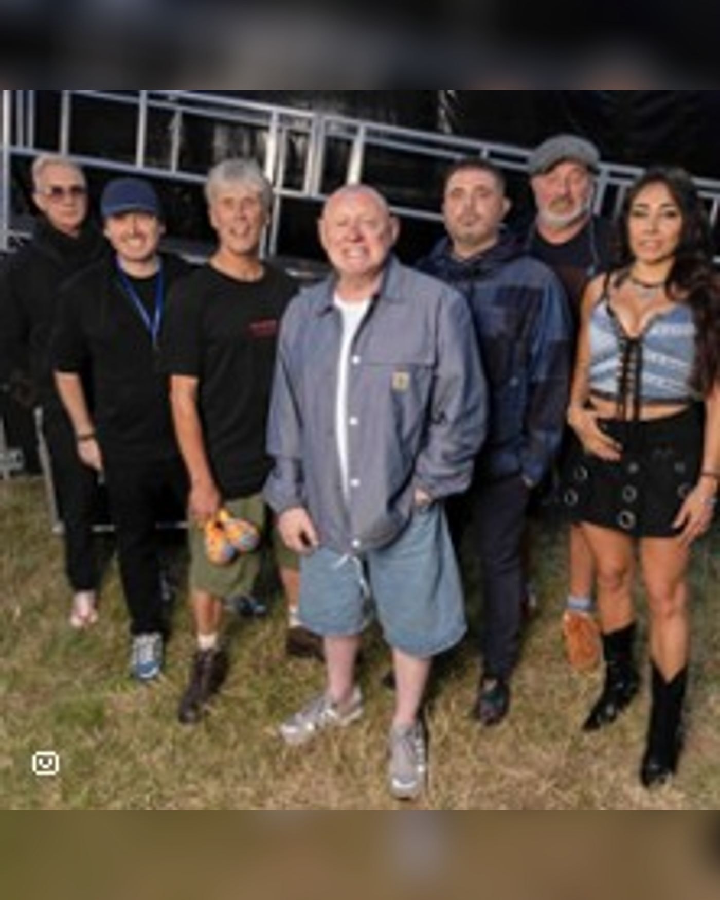 Affiche du concerto Happy Mondays + 1ère Partie : Trampolene, Cabaret Sauvage