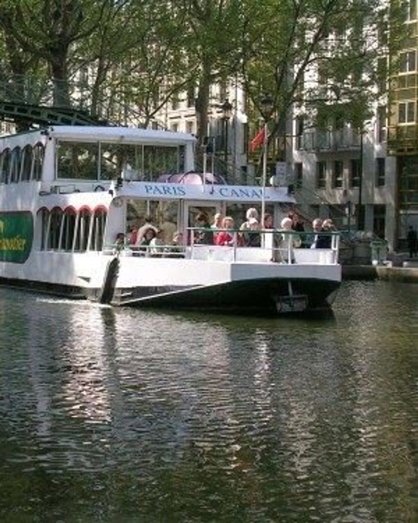 Imagen de la actividad Croisière sur la Seine et le canal Saint Martin, Bateau Paris Canal / Embarquement Parc De la Villette