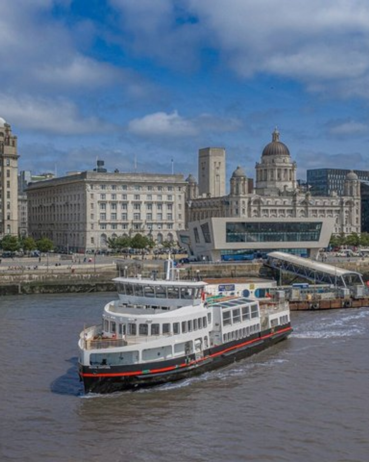 Visuel de l’Ort Liverpool: 50-Minute Sightseeing River Cruise, Liverpool · Adresse nach Buchung