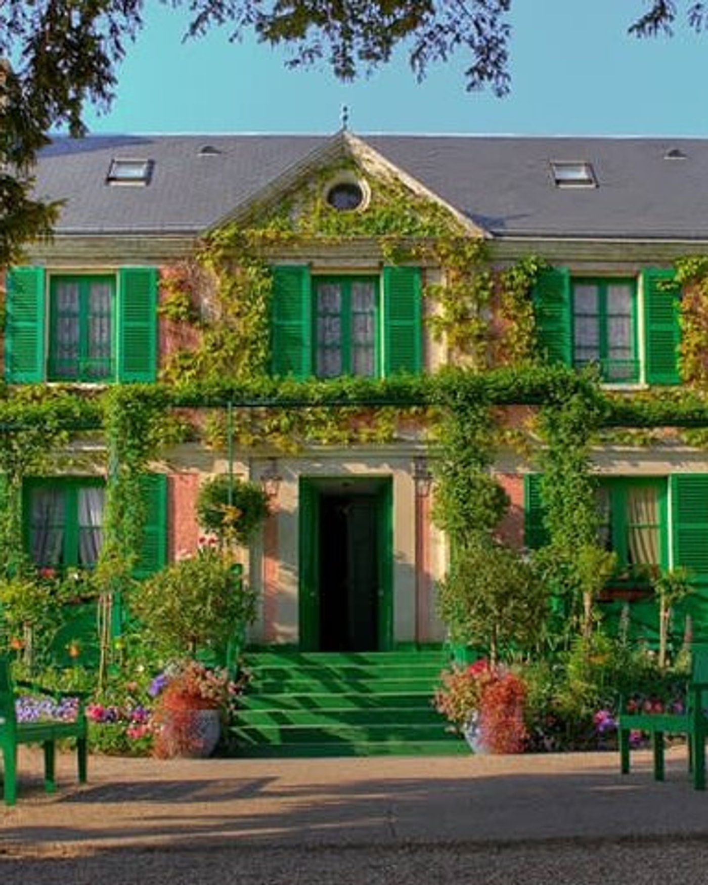 Imagen de la actividad Au départ de Paris, visite enchantée de Giverny de Monet en très petit groupe, Paris · dirección tras la reserva